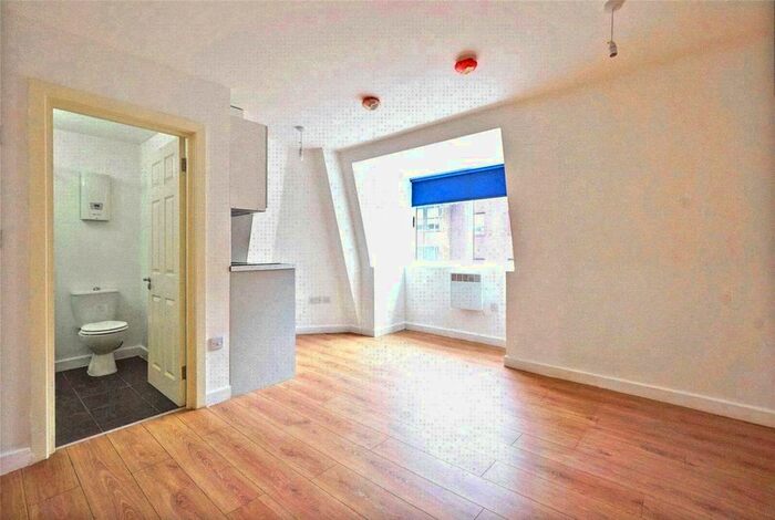 Studio To Rent In Coronet House, 11 Queen Anne Road, Maidstone ME14