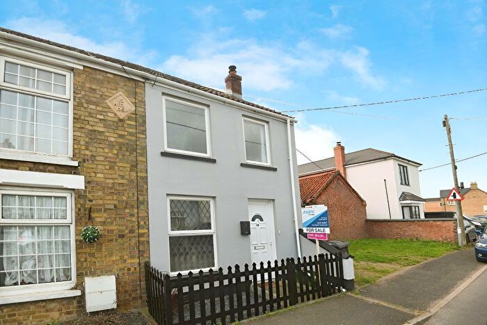 2 Bedroom Semi-Detached House For Sale In Gaultree Square, Emneth, Wisbech, Norfolk, PE14