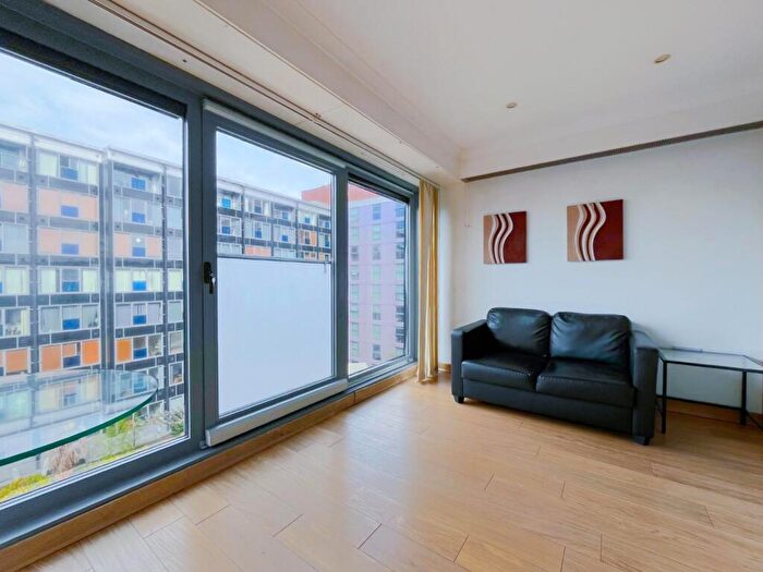 Flat To Rent In Citispace South, Regent Street, Leeds, LS2