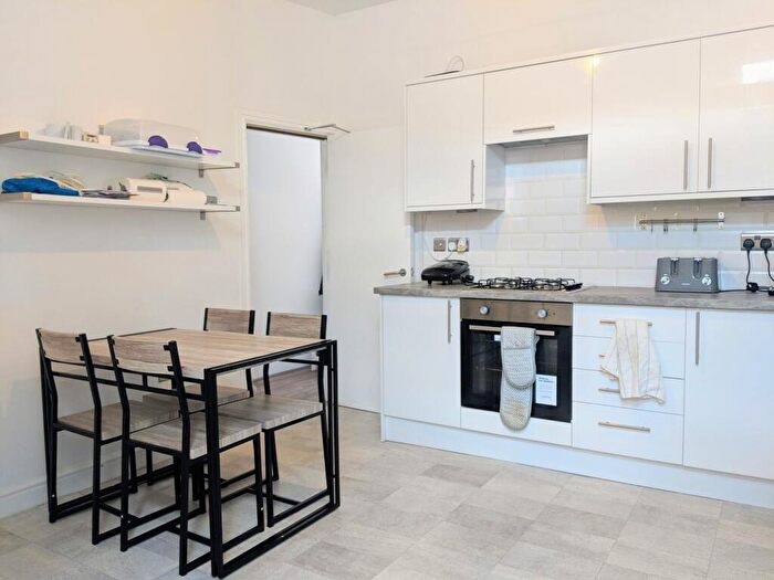 4 Bedroom Terraced House To Rent In Milford Street, Salford, M6