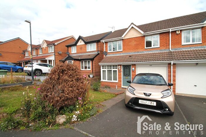 3 Bedroom Semi-detached House For Sale In Chigwell Close, Penshaw, Houghton Le Spring, DH4