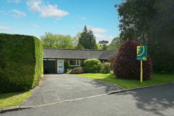 3 Bedroom Bungalow To Rent In Merrow Chase, Merrow, Guildford, GU1