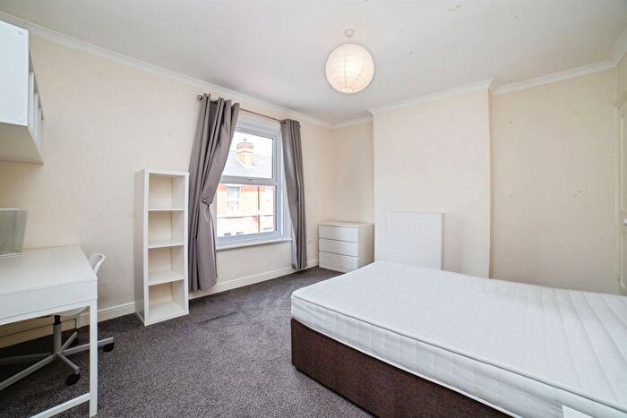 3 Bedroom Terraced House For Sale In Pybus Street, Derby, DE22