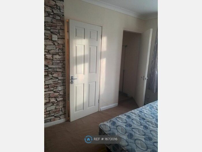 1 Bedroom Property To Rent In Weston Green, Dagenham, RM9