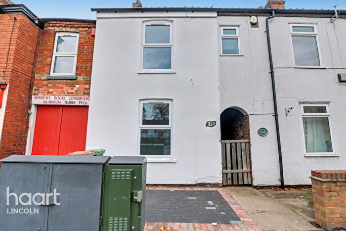 2 Bedroom Terraced House For Sale In Newark Road, Lincoln, LN5