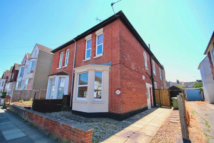 2 Bedroom Flat To Rent In Queens Road, Portsmouth, PO2