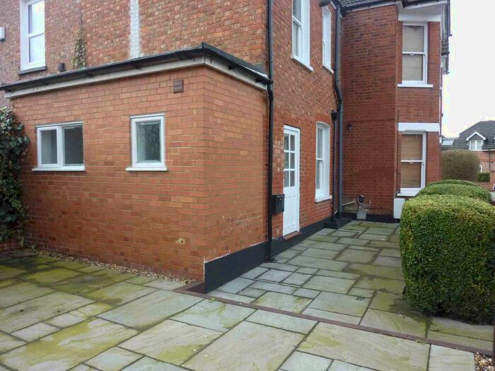 Studio To Rent In Highfield Road, Bushey, WD23