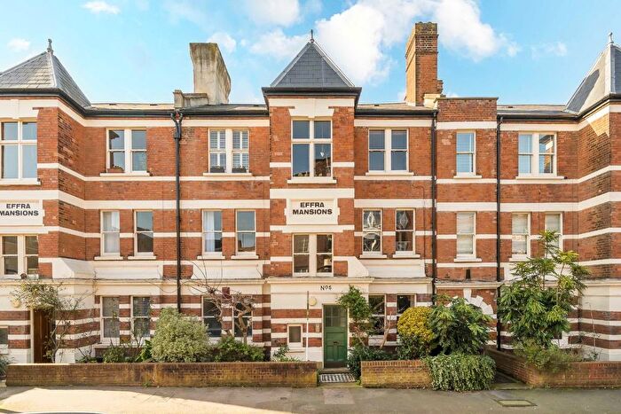 3 Bedroom Flat To Rent In Crownstone Road, Brixton, SW2