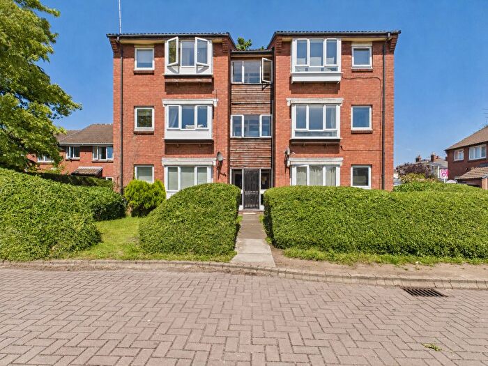 1 Bedroom Flat To Rent In Tom Price Close, Cheltenham, Glos, GL52