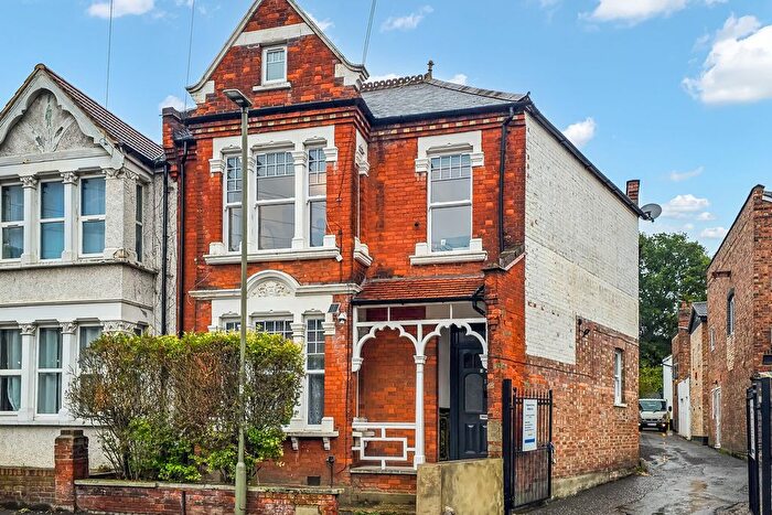 3 Bedroom Flat To Rent In Manor Park Crescent, Edgware, HA8