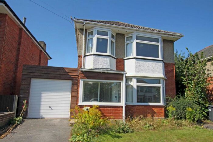 3 Bedroom Detached House To Rent In Uplands Road, Bournemouth, BH8