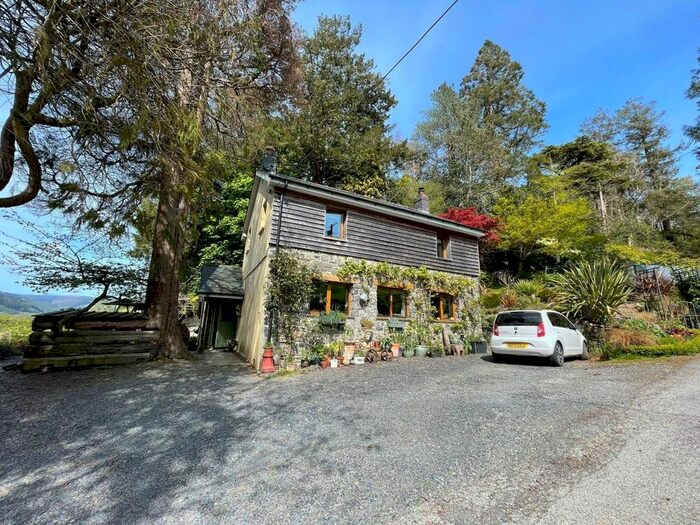 3 Bedroom Detached House For Sale In Cemmaes, Machynlleth, Powys, SY20