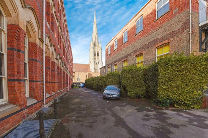 1 Bedroom Apartment For Sale In St. Georges Place, Cheltenham, Gloucestershire, GL50