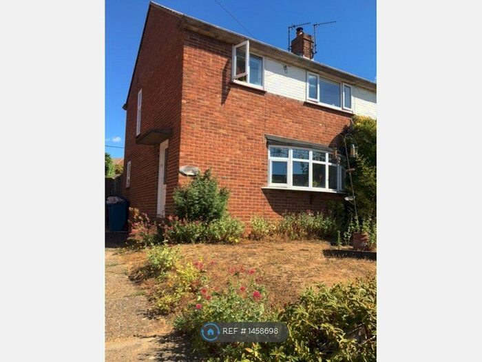 3 Bedroom Semi-Detached House To Rent In Tudor Road, Sudbury, CO10