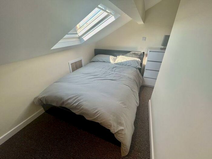 1 Bedroom House Of Multiple Occupation To Rent In Lawn Street, Heaton, Bolton, Lancashire. ** Double Room In A Professional House Share **, BL1