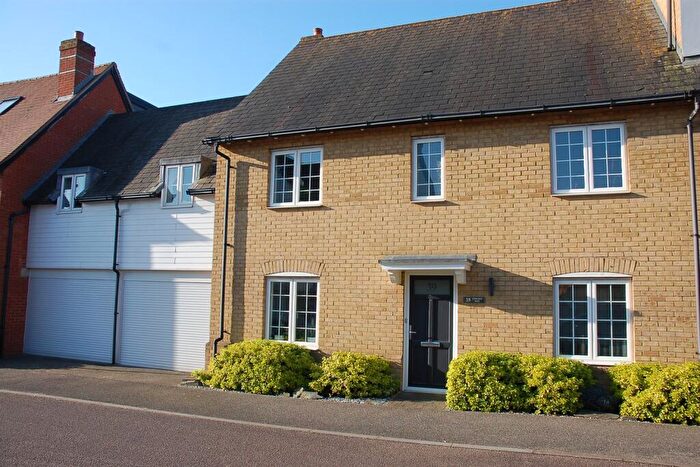 4 Bedroom House For Sale In Cowdrie Way, Chelmsford, CM2