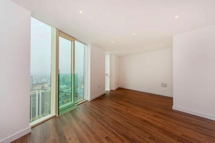 2 Bedroom Flat To Rent In Saffron Central Square, East Croydon, Croydon, CR0