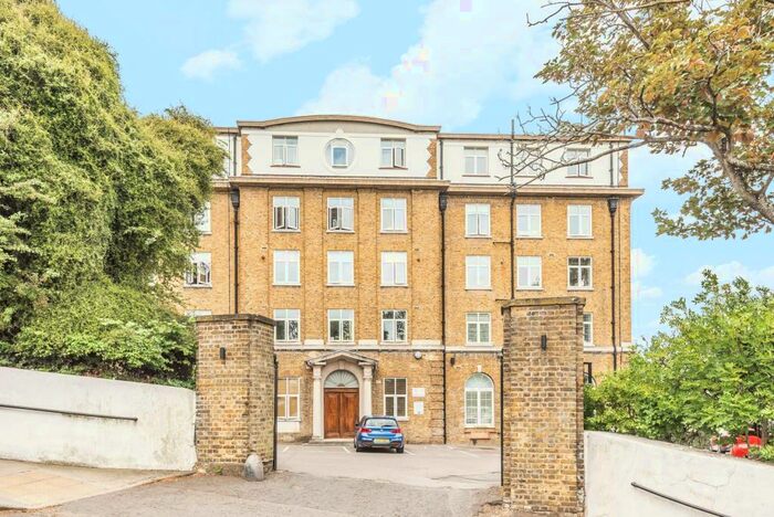 2 Bedroom Flat To Rent In Vanbrugh Hill Blackheath, SE3