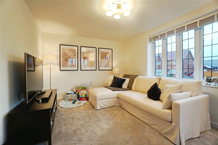 3 Bedroom Semi-Detached House For Sale In Pulteney Drive, Bushby, Leicester, LE7