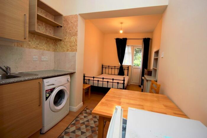 Property To Rent In The Ride, Ponders End, Enfield, EN3