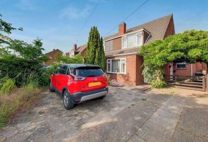 4 Bedroom Semi-Detached House To Rent In Stratton Road, Sunbury On Thames, TW16