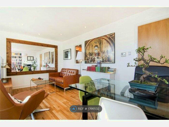 2 Bedroom Flat To Rent In High Street, London, E15