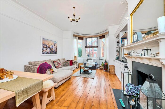 1 Bedroom Flat To Rent In Dryburgh Mansions, Erpingham Road, Putney, London, SW15