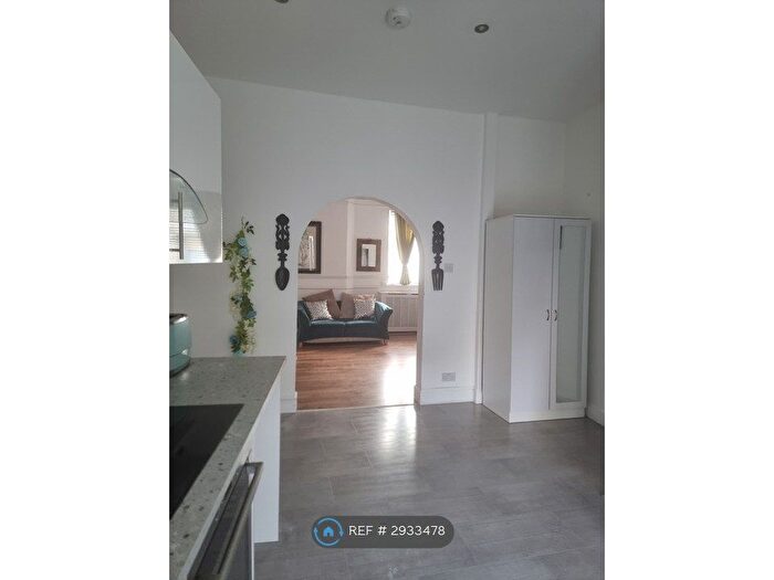 Studio To Rent In Pier St, Plymouth, PL1
