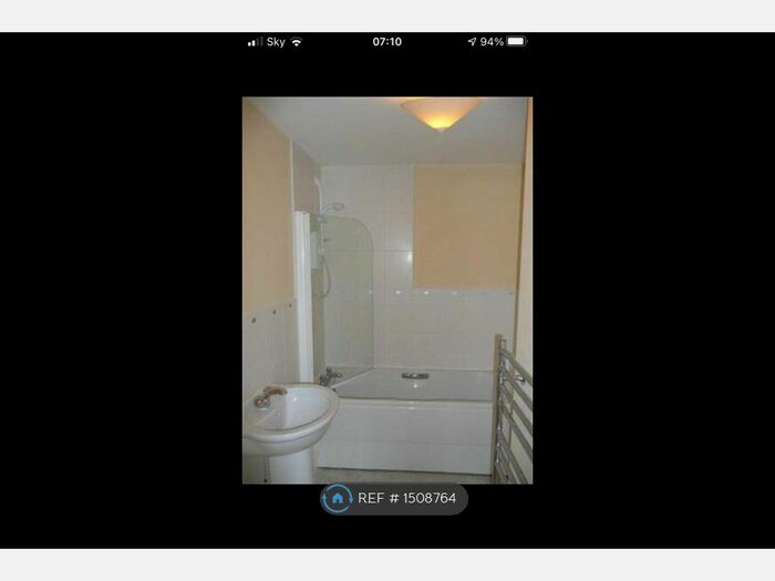 2 Bedroom Flat To Rent In Highland Drive, Chorley, PR7