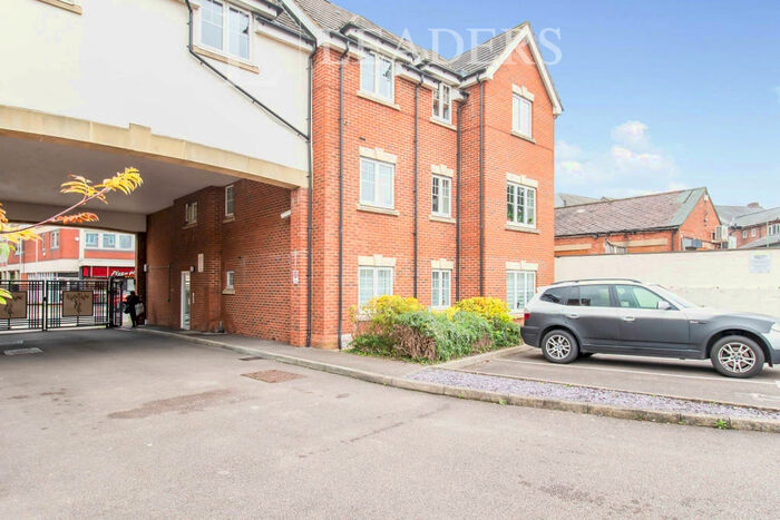 2 Bedroom Flat To Rent In Buckingham Street, Aylesbury, HP20