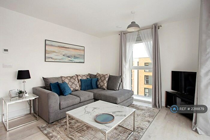 2 Bedroom Flat To Rent In Thomas Blake Avenue, Southampton, SO14