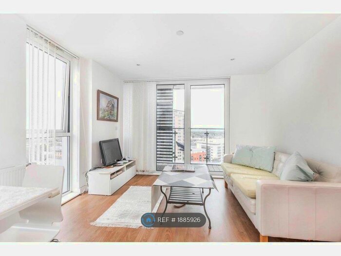 2 Bedroom Flat To Rent In Ward Road, London, E15