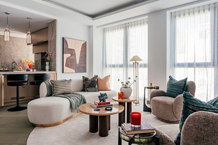 1 Bedroom Flat For Sale In Bayswater Road, London, W2