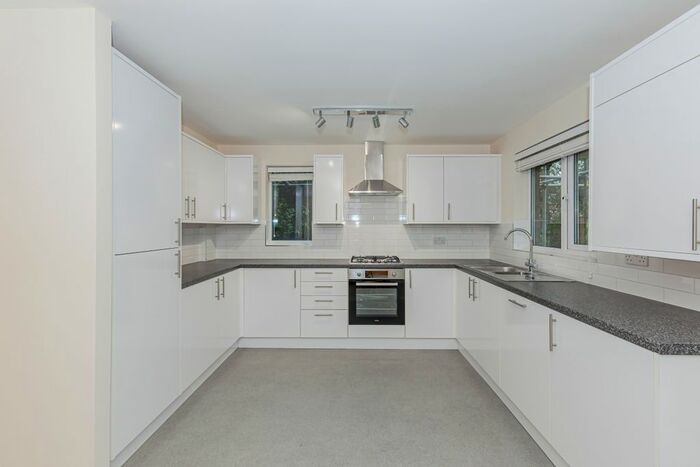 4 Bedroom Terraced House To Rent In Dale Close, Oxford, OX1