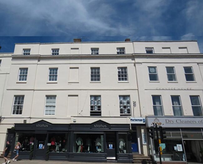 1 Bedroom Flat To Rent In Warwick Court, Warwick Street, Leamington Spa, CV32