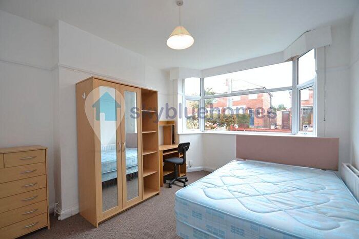 3 Bedroom Terraced House To Rent In Landseer Road, Leicester, LE2