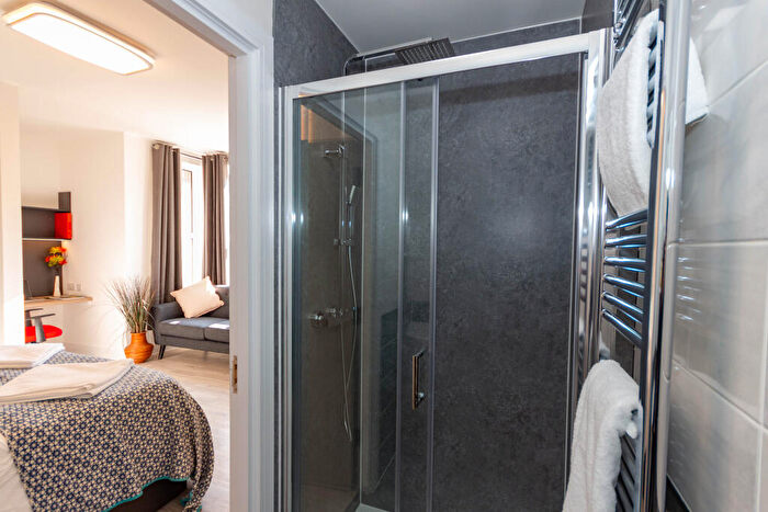 Studio To Rent In Derry Villas Premium Studios, PL4 - Photo 4