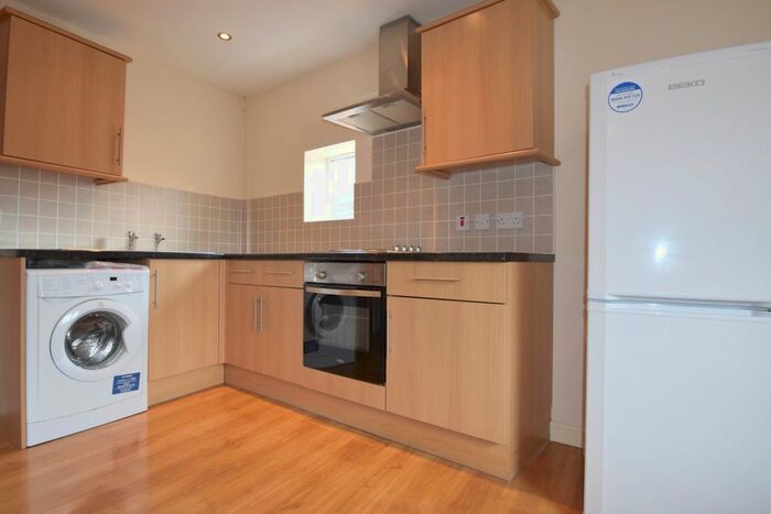 1 Bedroom Flat To Rent In Moira Place, Cardiff, CF24