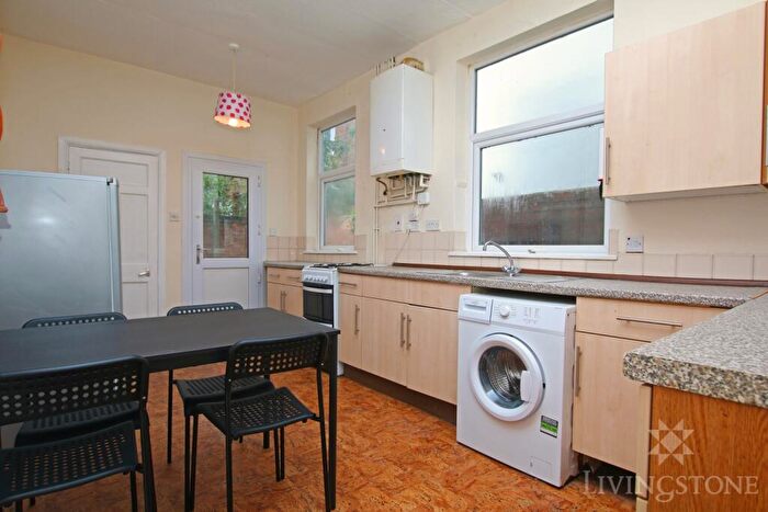 4 Bedroom Terraced House To Rent In Devana Road, LE2