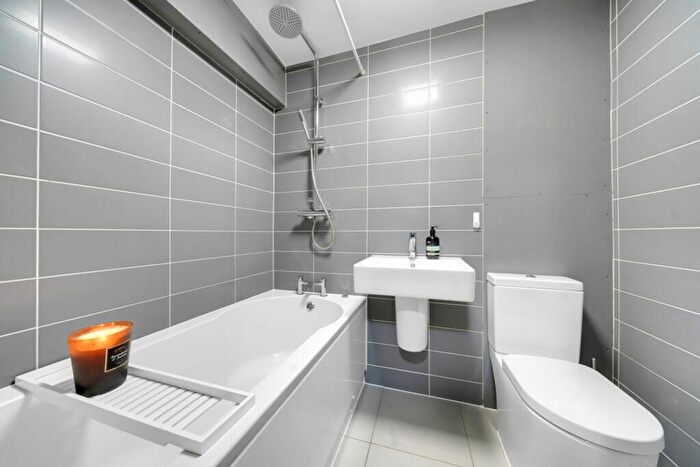 1 Bedroom Flat For Sale In Northumberland Park, London, N17