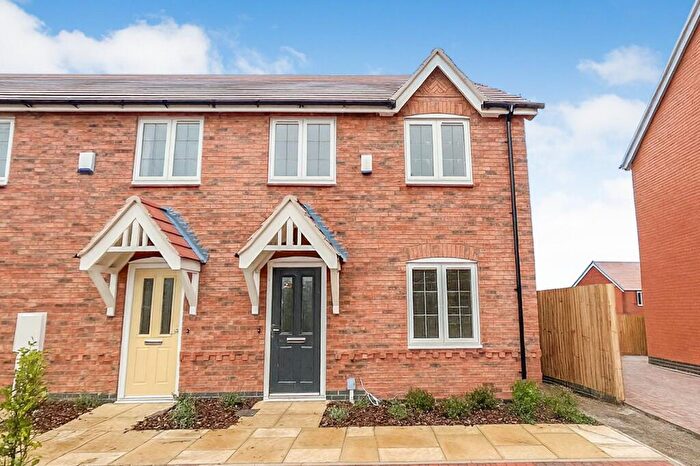 3 Bedroom End Of Terrace House For Sale In The Draycote, Houlton, Rugby, CV23