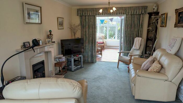 4 Bedroom Detached House For Sale In South Meadow, South Horrington, Wells, BA5