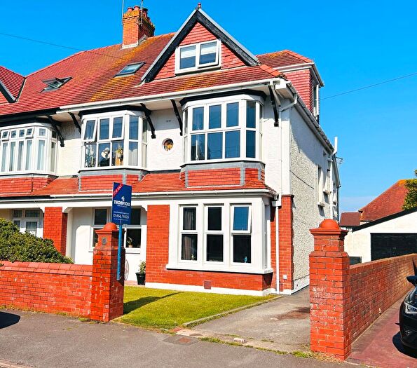 6 Bedroom Semi-Detached House For Sale In Lougher Gardens, Porthcawl, CF36