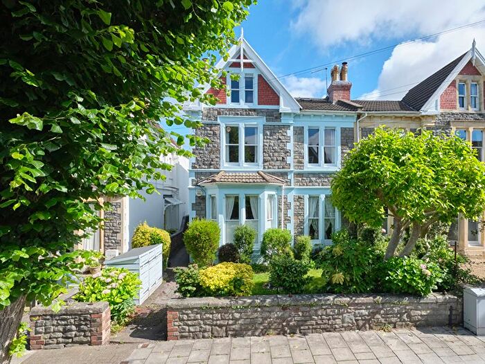 3 Bedroom Flat For Sale In Henleaze Gardens, Henleaze, Bristol, BS9