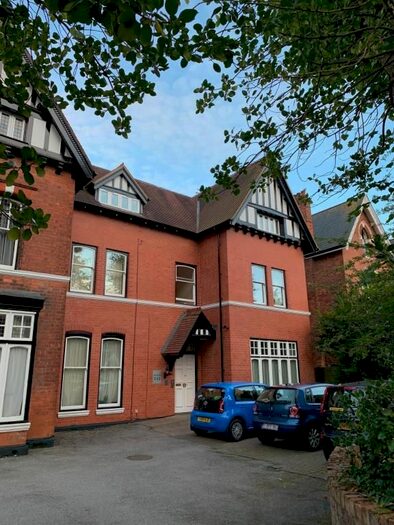 1 Bedroom Flat To Rent In Arlington House, Saint Augustines Road, Edgbaston, Birmingham, B16