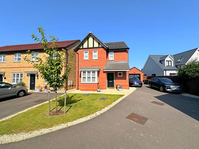 3 Bedroom Detached House To Rent In Rosebay Close, Ampthill, MK45