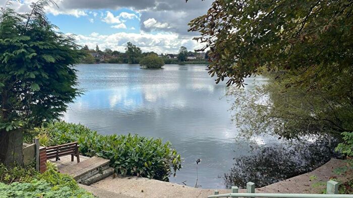 3 Bedroom Semi-Detached House To Rent In Summerleaze Road, Maidenhead, SL6