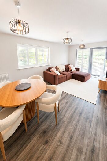 2 Bedroom Flat To Rent In Discovery Drive, Swanley, BR8