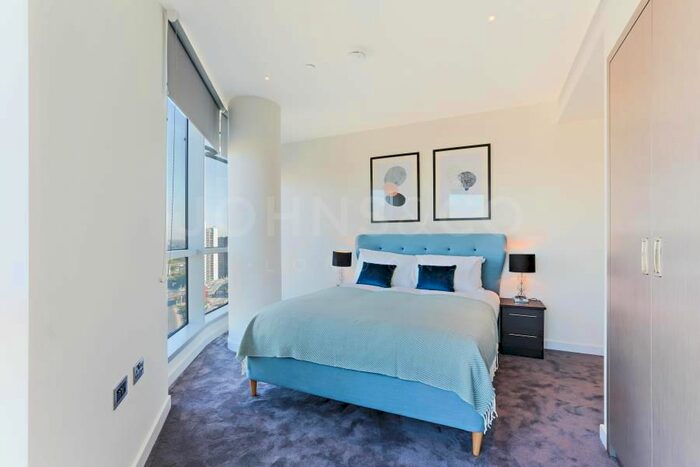 2 Bedroom Flat For Sale In Charrington Tower, Biscayne Avenue, London, E14