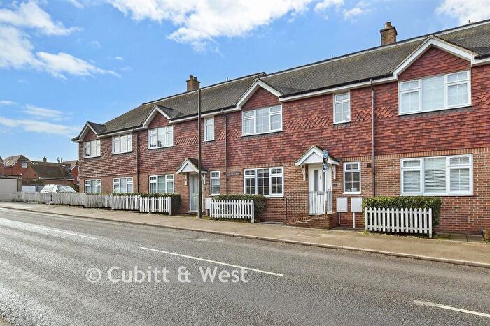 3 Bedroom Terraced House For Sale In High Street, Godstone, Surrey, RH9